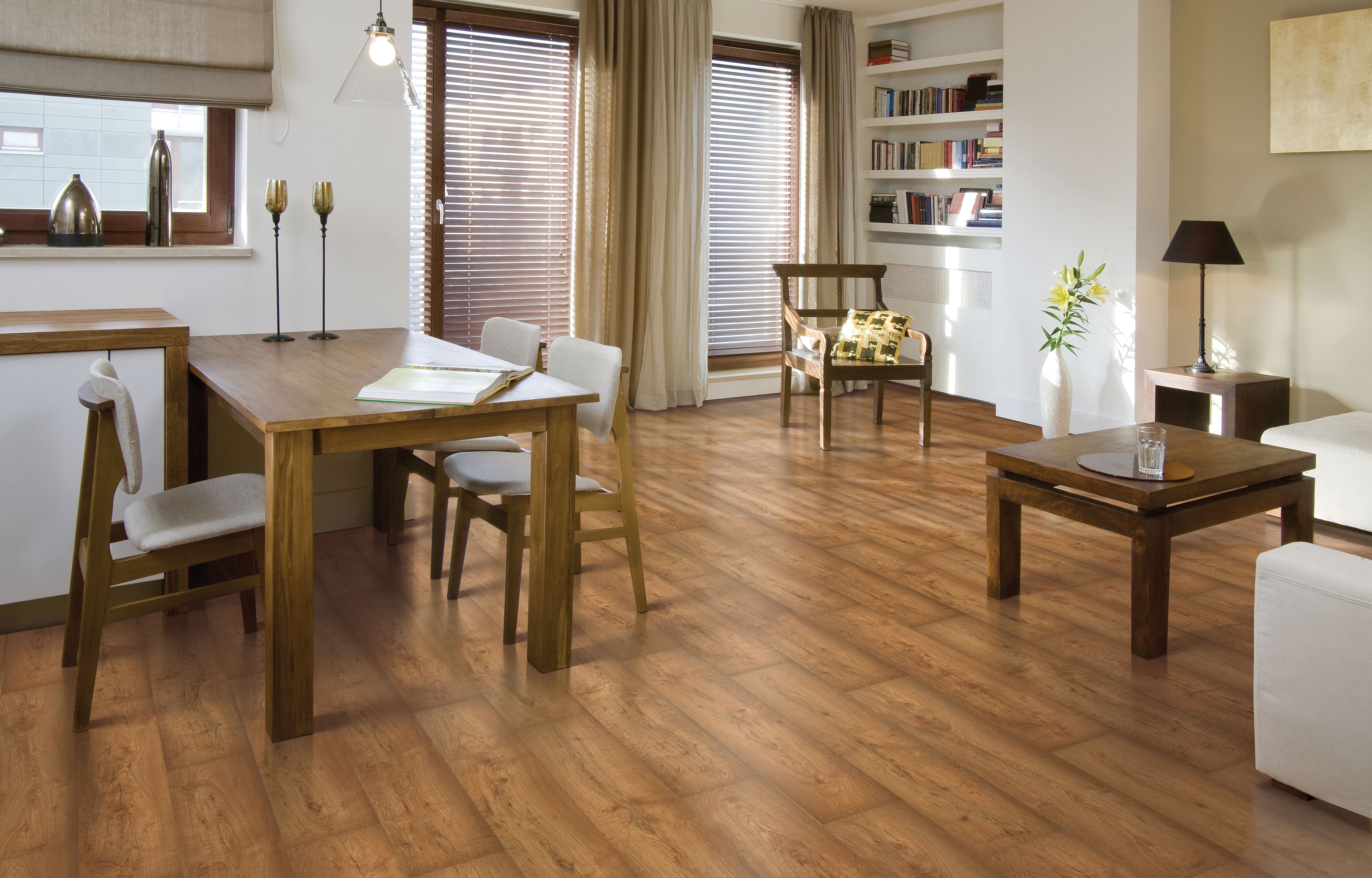 Burnished Caramel Oak Pergo Xp Laminate Flooring Pergo Flooring