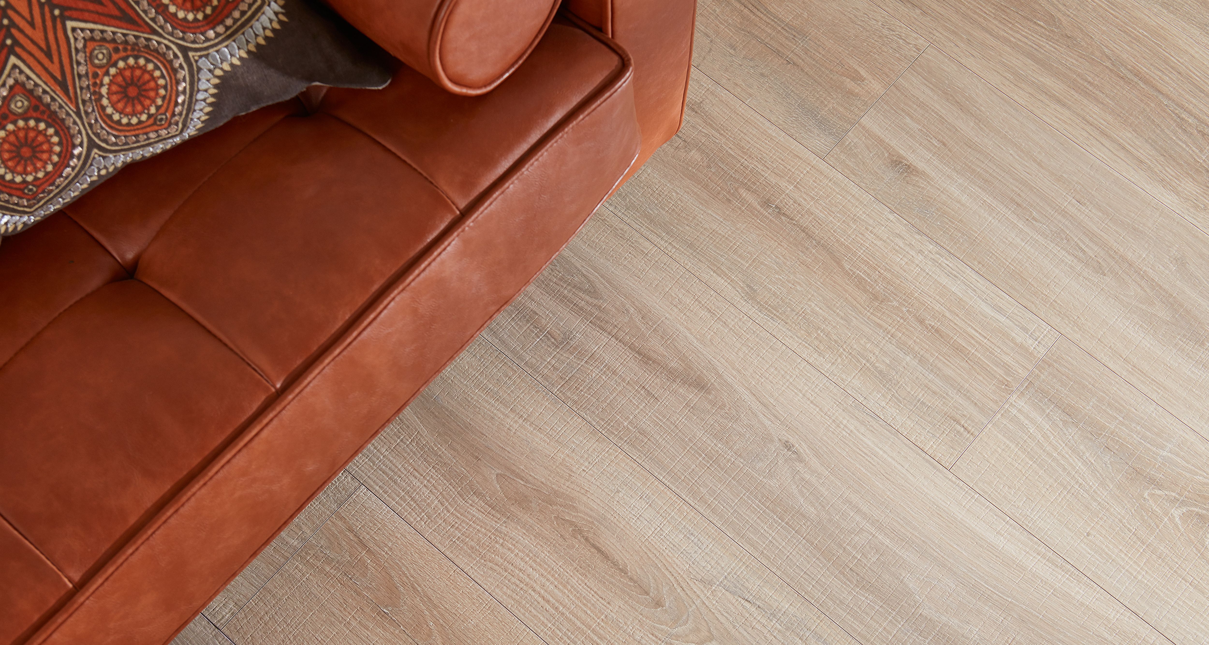 Crema Oak Pergo Portfolio Wetprotect Laminate Flooring Pergo