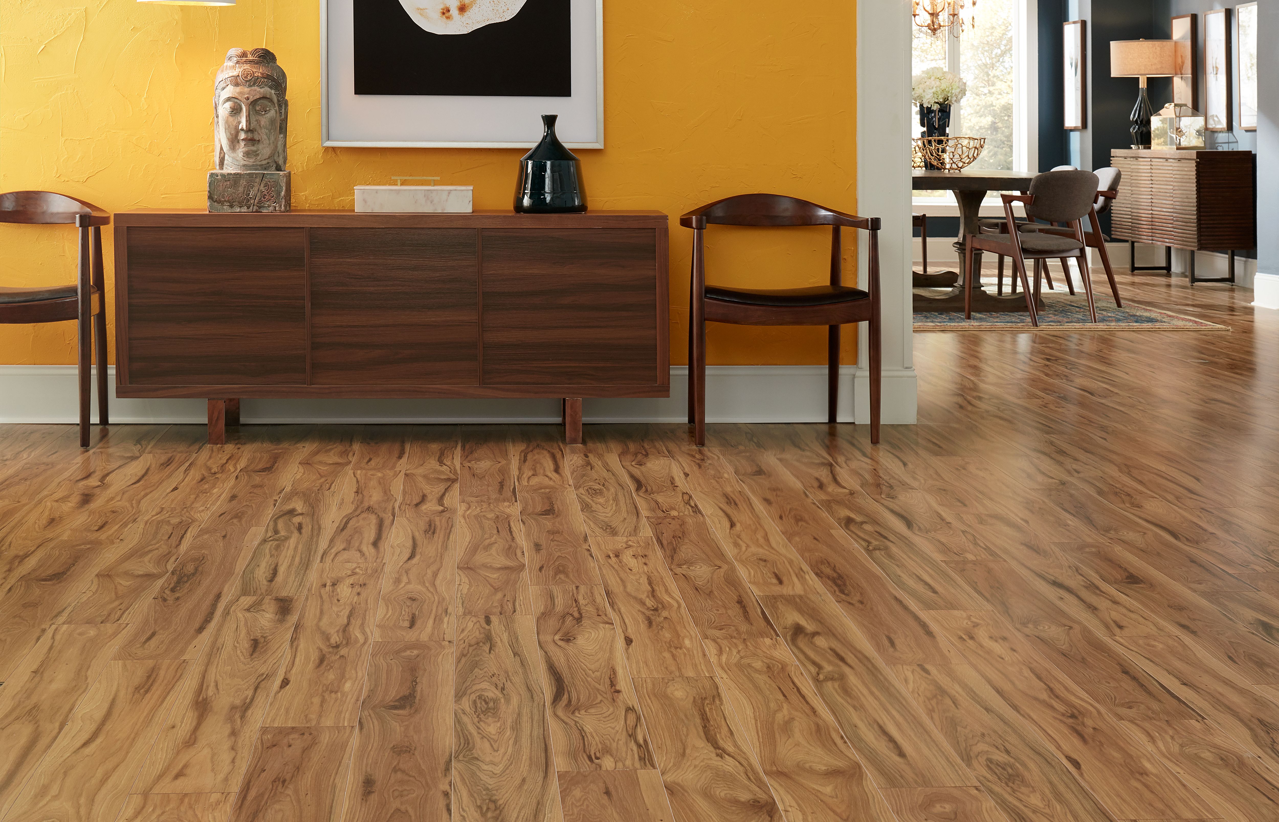 Village Grove Hickory Pergo Portfolio Wetprotect Laminate