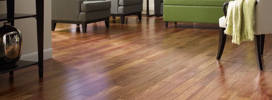 Torrance, Oak Spice Latte Hardwood Flooring | Mohawk Flooring